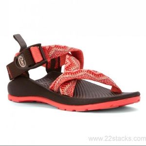 kids chacos (fits like a women’s 8)